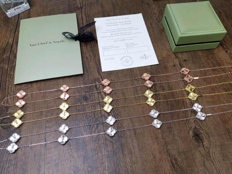 Van Cleef & Arpels necklace 12yxq07
